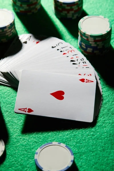 lancar mobile app interface showing live casino tables and sportsbook menu