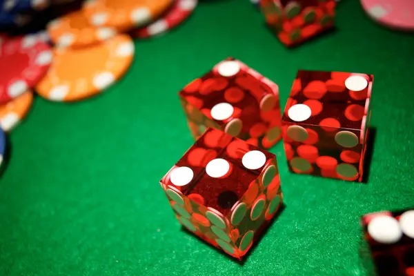 lancar Hot Pot app running on mobile phone with low-data streaming